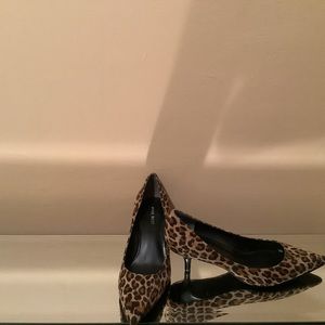 Nine West leopard print kitten heels 7.5
